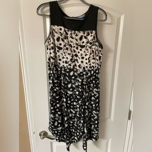 Women’s Large Simply Vera sleeveless dress 👗